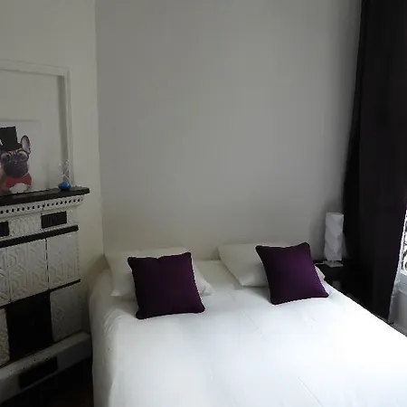 Hotel Bergere - *